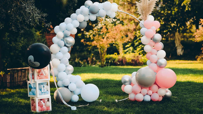 10 Baby Shower Balloon Garland Ideas